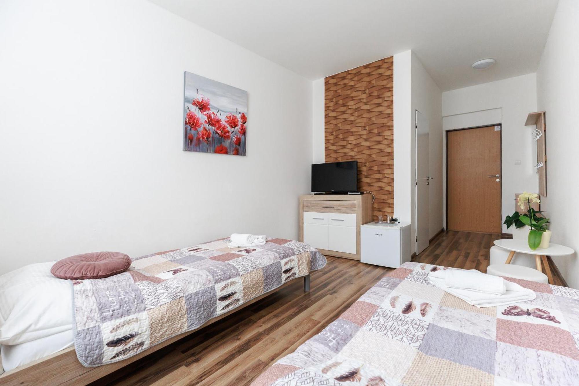 Agro Complex Apartments Nitra Bilik gambar